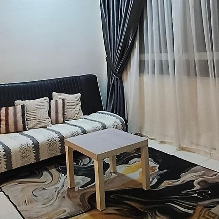 Leezahomestay Bayan Lepas Exterior photo
