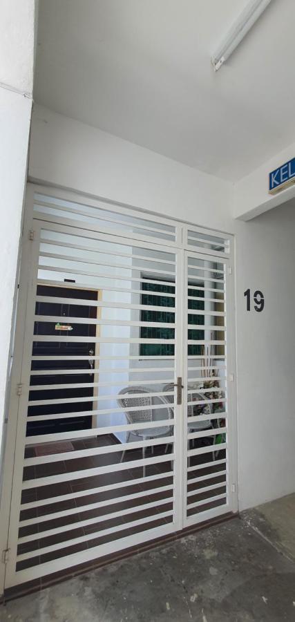 Leezahomestay Bayan Lepas Exterior photo